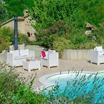 Beautiful In With Swimming Pool *