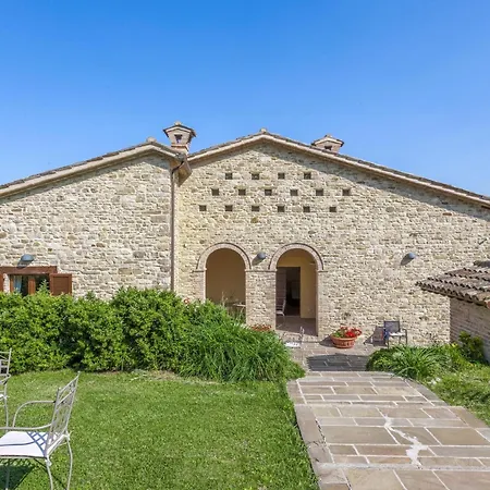 Beautiful In With Swimming Pool Belforte allʼIsauro