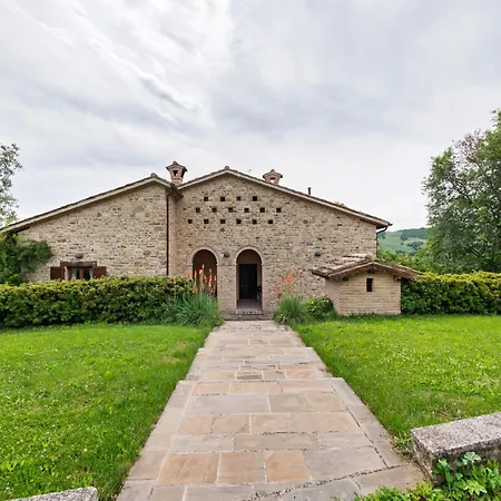 Villa Beautiful In Belforte Isauro With Swimming Pool