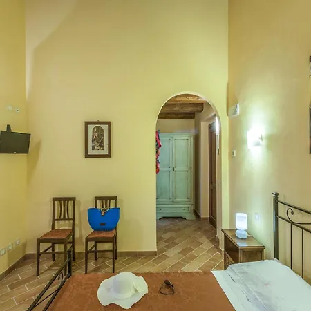Villa Beautiful In Belforte Isauro With Swimming Pool *