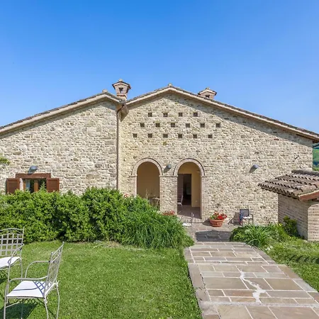 Villa Beautiful In Belforte Isauro With Swimming Pool