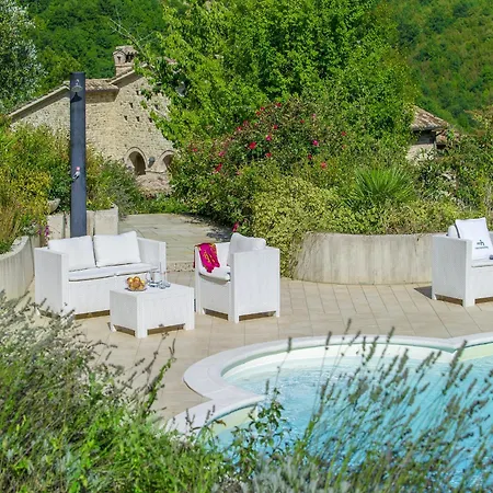 Villa Beautiful In Belforte Isauro With Swimming Pool *