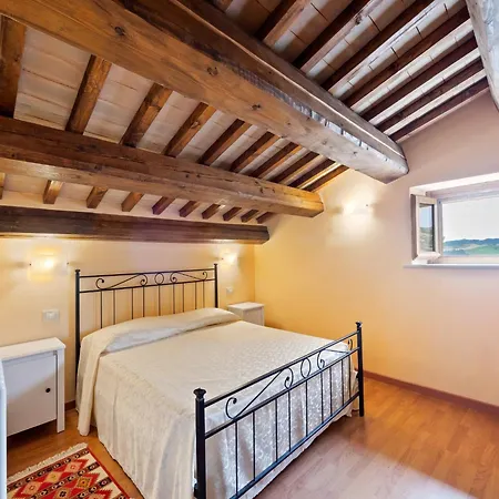 Beautiful In With Swimming Pool Belforte allʼIsauro