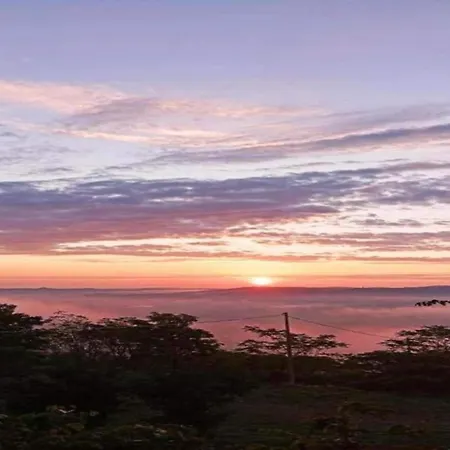 Beautiful In With Swimming Pool 别墅 *