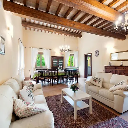 Beautiful In With Swimming Pool 别墅 *