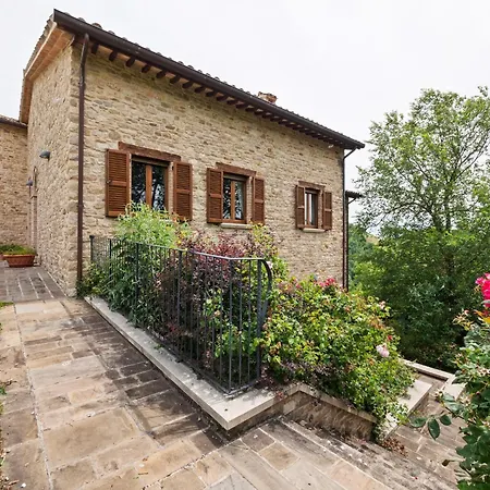 Beautiful In With Swimming Pool 别墅 *