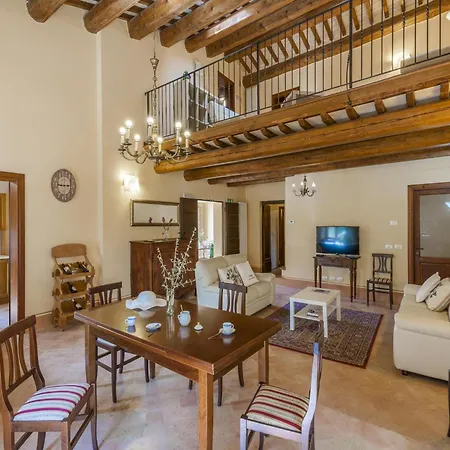 Villa Beautiful In With Swimming Pool *